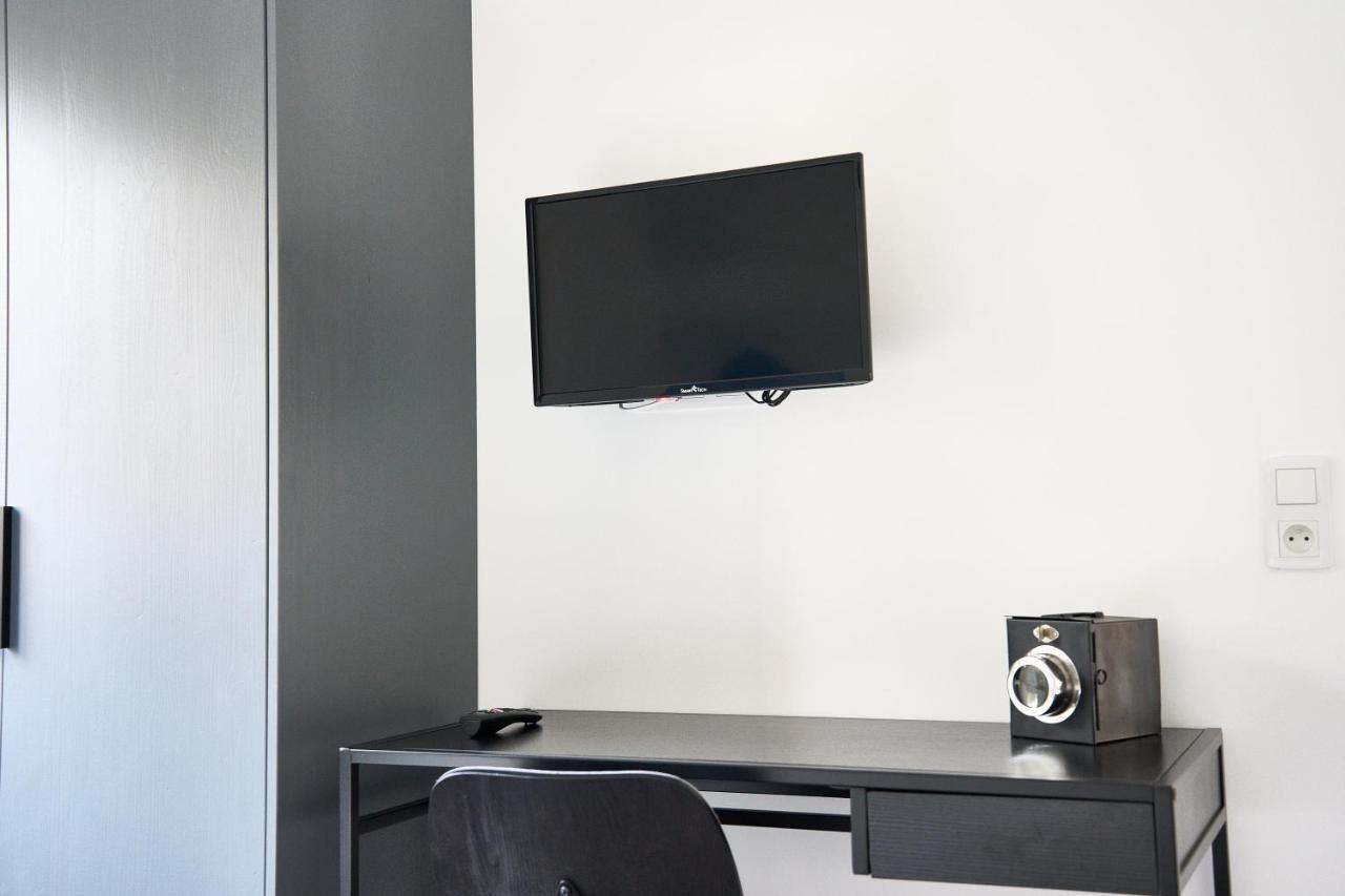 Eclat Dore Bondy Suites Free Parking Exterior foto